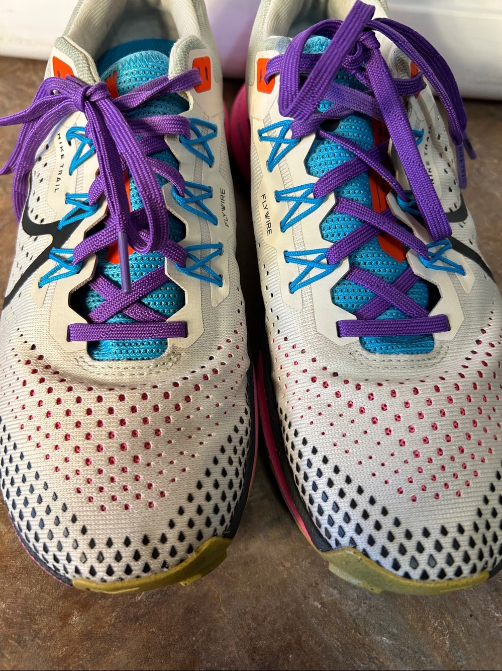Nike Women's React Pegasus Trail 4 Sneakers. Sz 8.5 - Picture 4 of 12